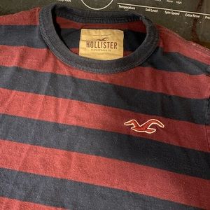 XL NAVY X MAROON STRIPE HOLLISTER LONG SLEEVE